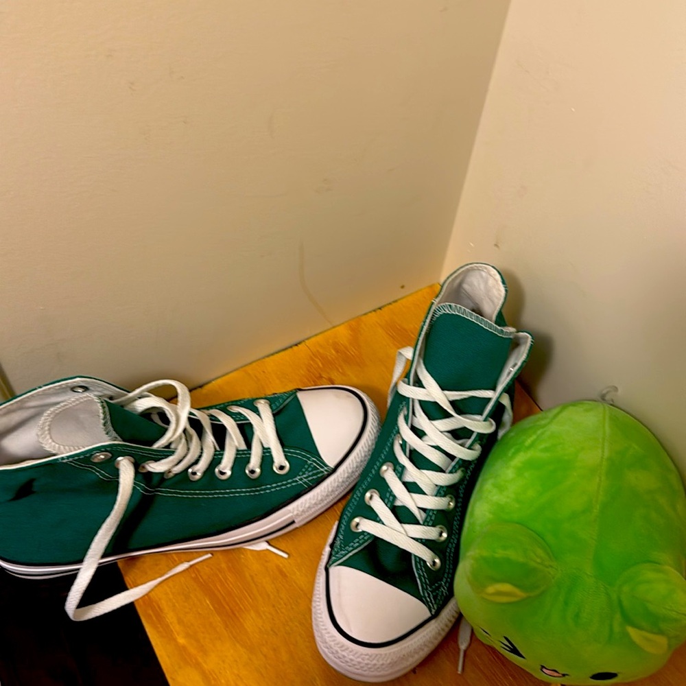 Green All Star Converse size Men’s 8